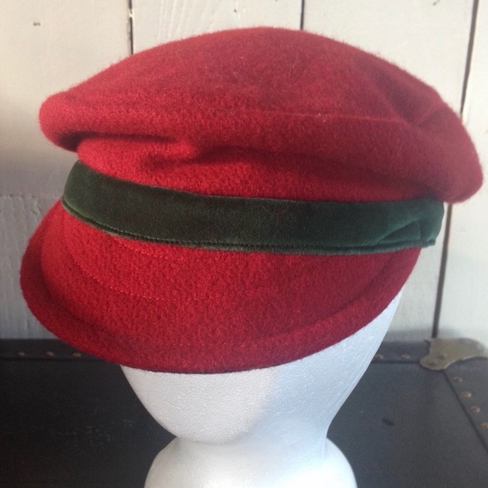 HAT PEOPLE Hat Cap Red Wool Black Green Velvet Band Paisley Lining